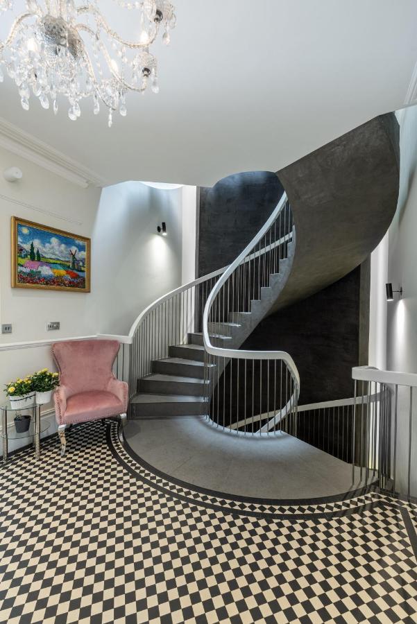 Вилла Dream House London With Gym, Cinema And Housekeeper Илинг Экстерьер фото